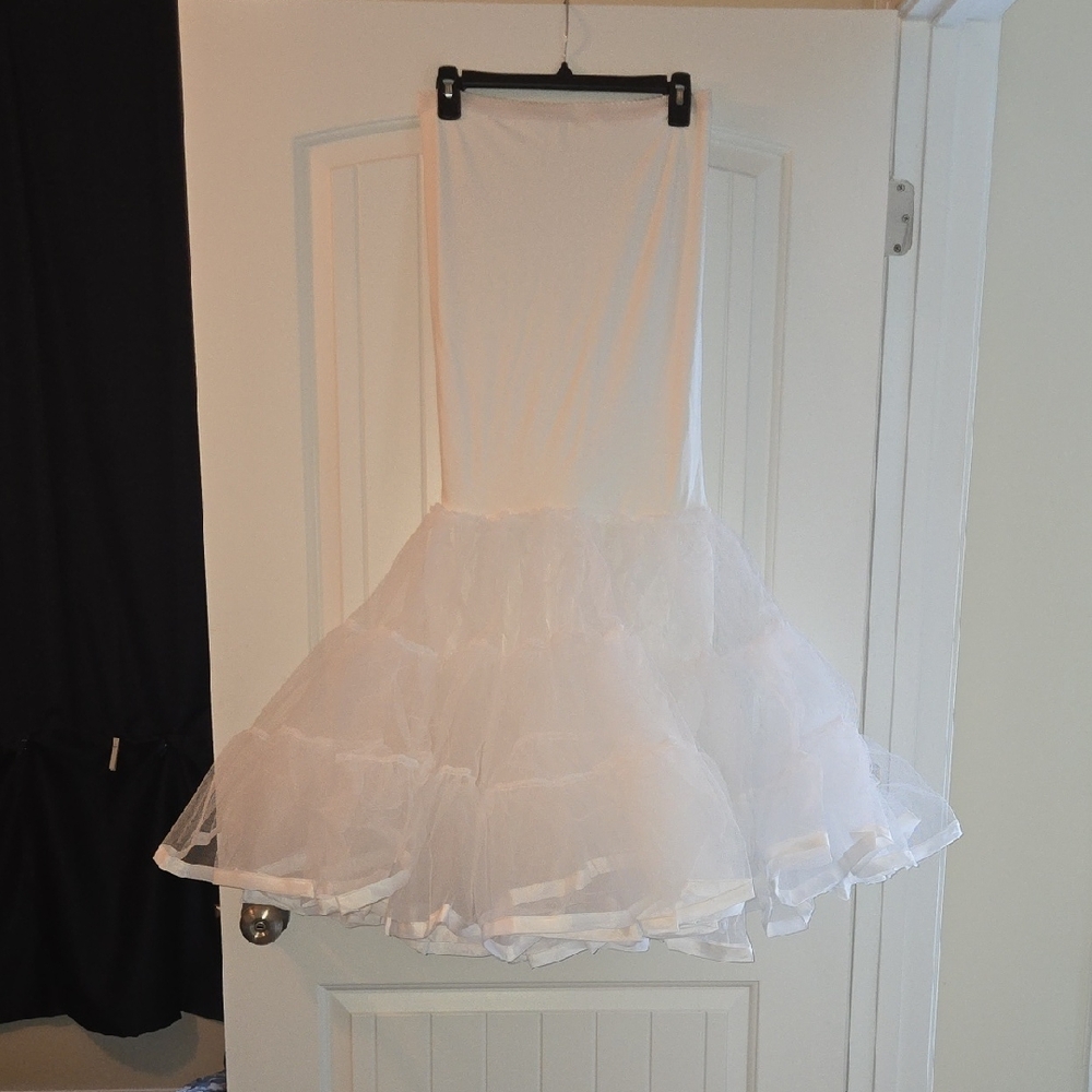 Trumpet Fit/Flare Crinoline